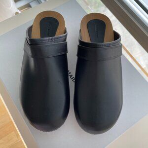 ISABEL MARANT Thalie leather clogs/ Color: Black